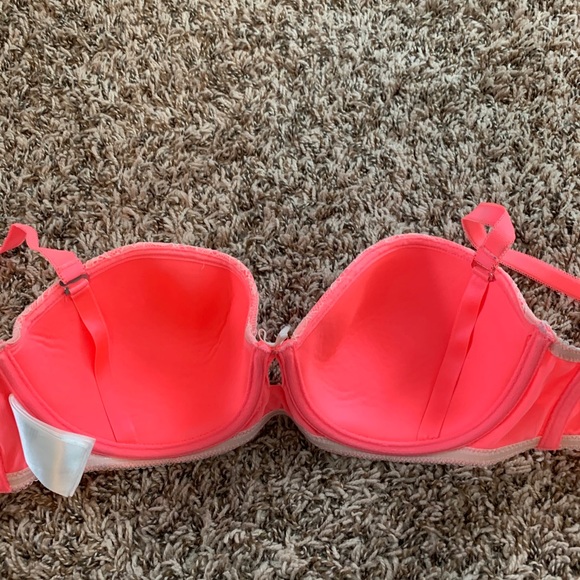 Convertible pink lace bra by H&M - Picture 3 of 6